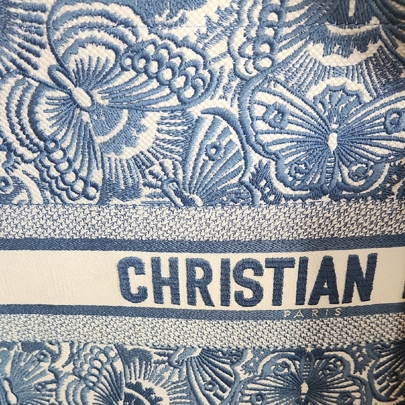 Dior Navy Floral Tote Bag GWP - Picture 7 of 8